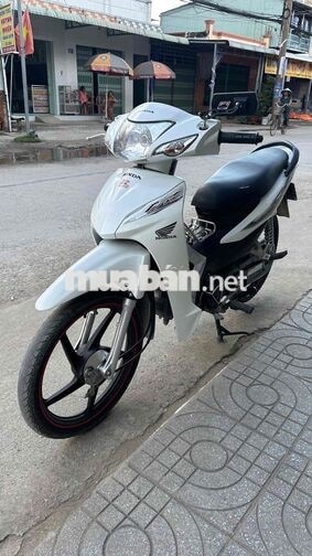 Wave Alpha 110 2017 Trắng đen ( hỗ trợ góp )