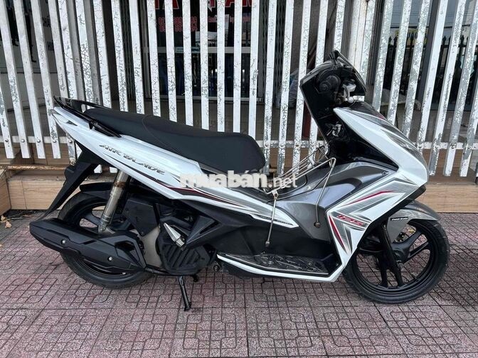 Honda Air Blade 125Fi zin êm sạch đẹp chính chủ