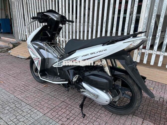 Honda Air Blade 125Fi zin êm sạch đẹp chính chủ