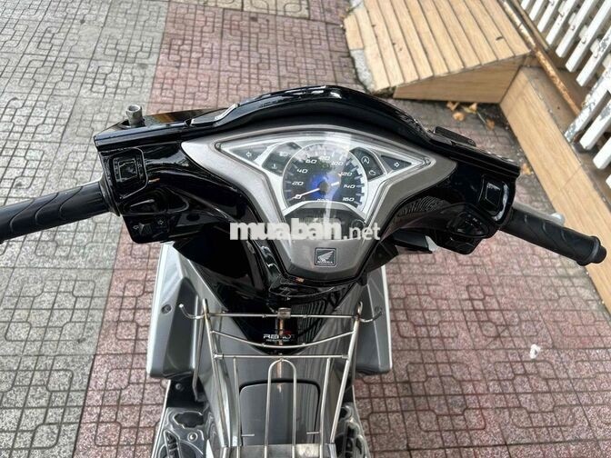 Honda Air Blade 125Fi zin êm sạch đẹp chính chủ