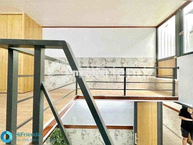 CHO THUÊ PHÒNG TRỌ GÁC CAO CÓ MÁY LẠNH / CÓ BAN CÔNG NHỎ NGAY AEON TP