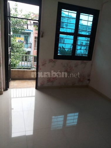 Cho thuê Căn hộ CC Đường Đội Cung, Phường Bình , 7.5tr - 60m2