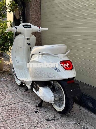 Sprint Justin Bieber 2022 Trắng 1.400 km