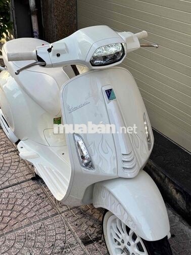 Sprint Justin Bieber 2022 Trắng 1.400 km