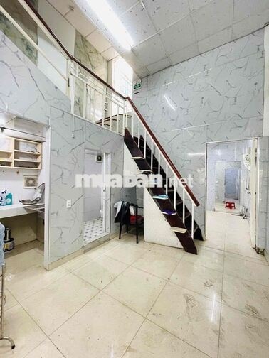 Nhà mặt tiền 4pn 2wc đường số - QL13 gần Cầu Ông Dầu 12triệu