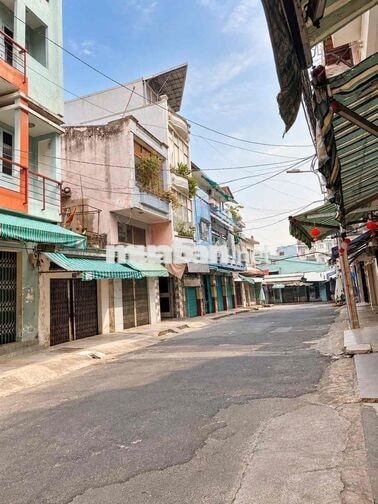 Chính chủ bán nhà mặt phố chợ Trần Văn Quang - Tân Bình