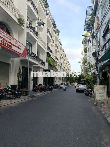 NHÀ NGUYÊN CĂN TÂN HOÀ ĐÔNG ,TRỆT LỬNG ,2 LẦU ,ST,5PN HẺM Ô TÔ TẢI
