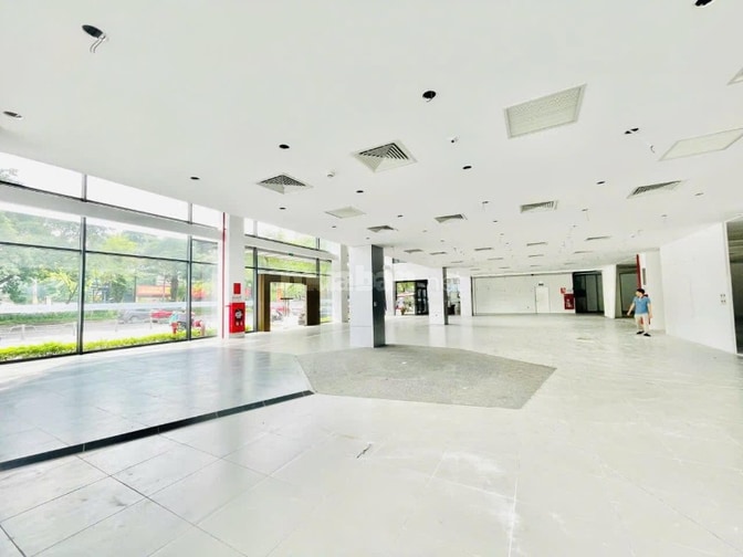 VĂN PHÒNG, MBKD CAO CẤP MẶT PHỐ VÕ CHÍ CÔNG, MT 40m DT từ 150_1000m