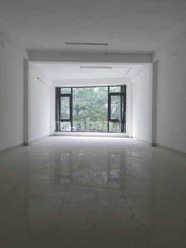 Cho thuê cả nhà hoặc lẻ từng tầng DT 55m2 x 4 tầng mặt đường Mễ Trì 