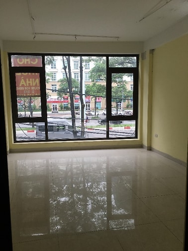 Cho thuê cả nhà hoặc lẻ từng tầng DT 55m2 x 4 tầng mặt đường Mễ Trì 