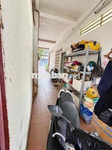 Chu thuê gấp tầng trệt Chung Cư Bắc Đinh Bộ Lĩnh - 52m2 ngang hiếm 7m
