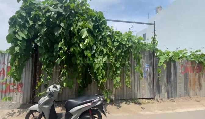 Bán quỹ đất lớn 2500m2 (35x70m) HXH Quốc lộ 13