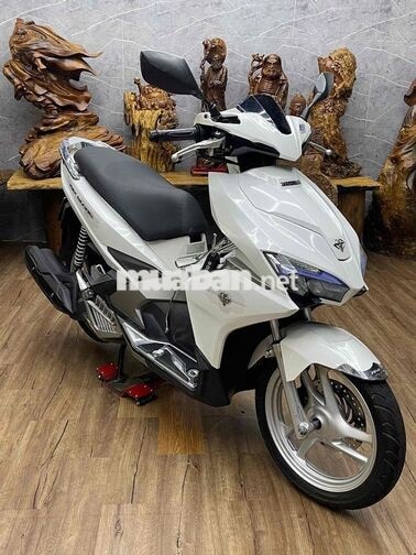 Honda Airblade 2017 chúnh chủ dàn áo đẹp, máy zin