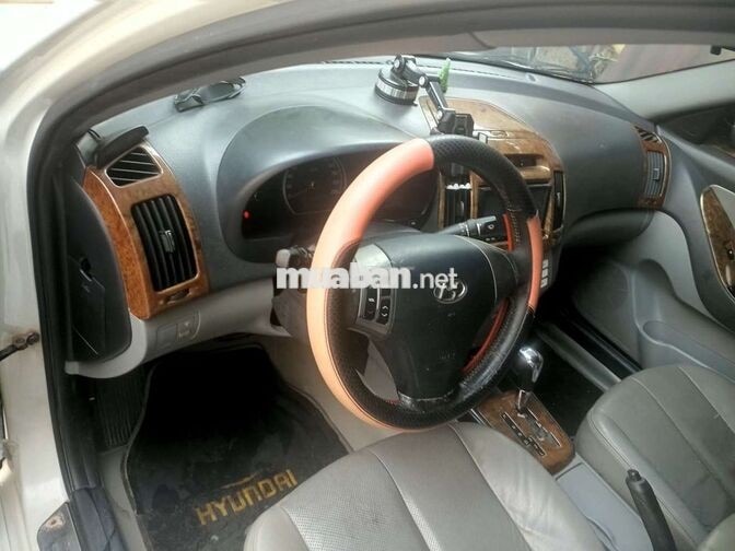 Hyundai Avante 1.6 Tự động 2012 Trắng 86000km