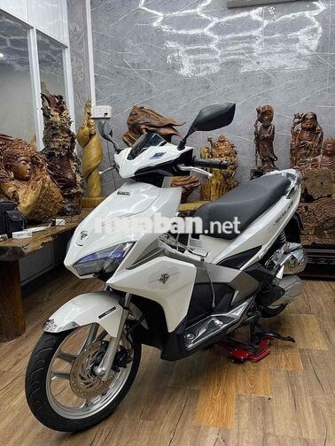 Honda Airblade 2017 chúnh chủ dàn áo đẹp, máy zin