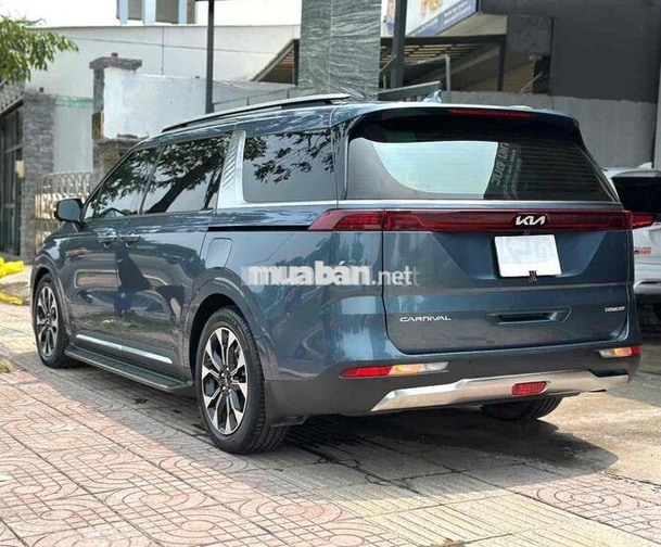 Kia Carnival Signature 2024  1 chủ giá tốt lh
