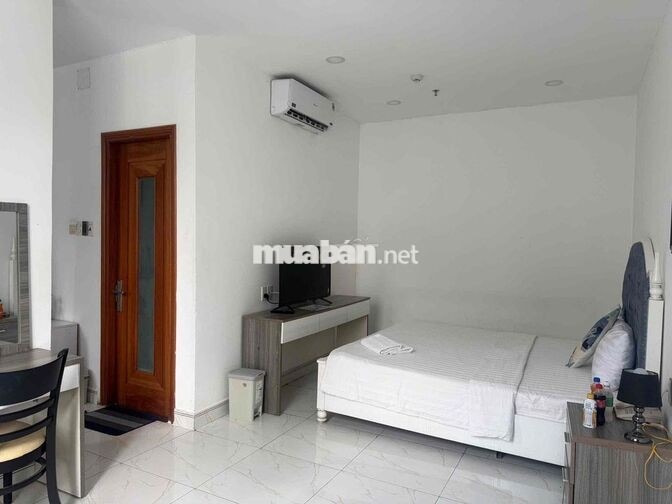 Chính Chủ Cho Thuê K.S Sân Bay 25pn 1MB 1 Hầm ANTT Giá 250tr Ful NT Ạ