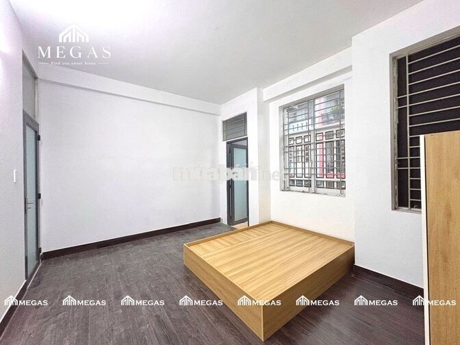 CHO THUÊ PHÒNG BAN CÔNG 30M2 - FULL NỘI THẤT - CÔNG VIÊN LÀNG HOA