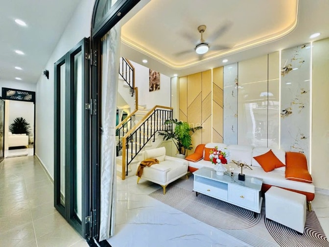 NHÀ MỚI FULL NỘI THẤT,  71M2, 4PN, HOÀN CÔNG ĐẦY ĐỦ, SHR, CHỈ 6.68