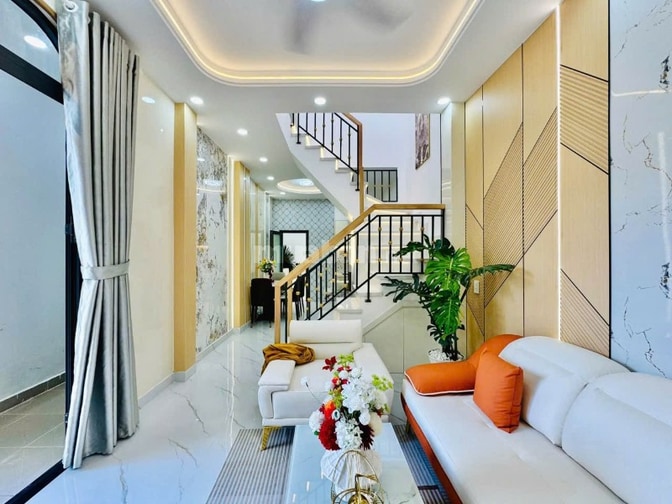 NHÀ MỚI FULL NỘI THẤT,  71M2, 4PN, HOÀN CÔNG ĐẦY ĐỦ, SHR, CHỈ 6.68