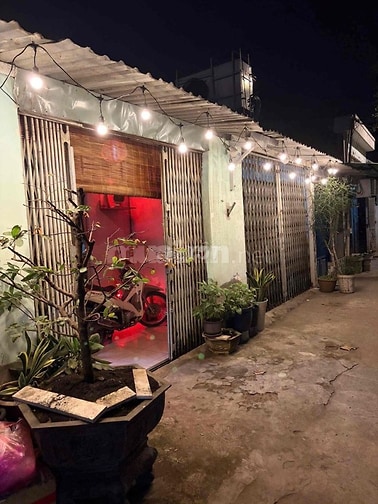 Cho thuê nhà nguyên căn hẻm xe hơi Phạm Hùng -Nguyễn Văn Linh