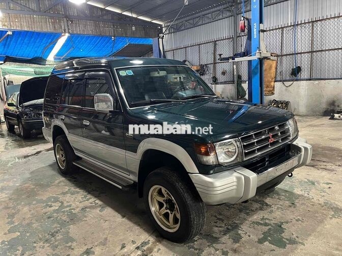 Mitsubishi Pajero V6 3000 2005 Xanh rêu