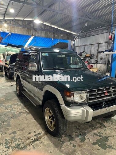 Mitsubishi Pajero V6 3000 2005 Xanh rêu