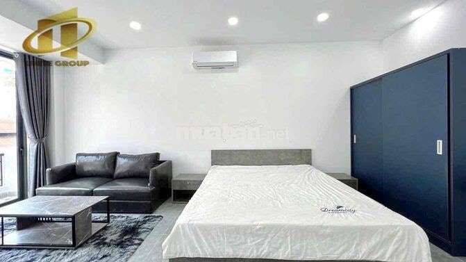 Căn hộ 1 phòng ngủ full nội thất , tách bếp , thang máy tận phòng