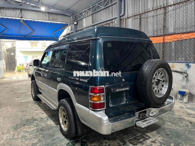 Mitsubishi Pajero V6 3000 2005 Xanh rêu