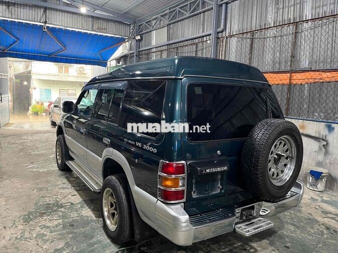 Mitsubishi Pajero V6 3000 2005 Xanh rêu