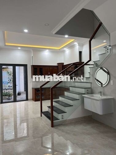 cho thuê nhà 3 tầng  mới 2 mặt tiền đường lớn