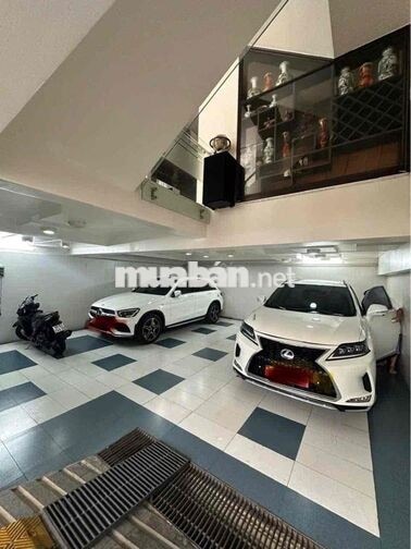 Biệt Thự Tên Lửa 200m2 Dối Diện Aeon Bình Tân | 28 Tỷ | DT 10m x 20m