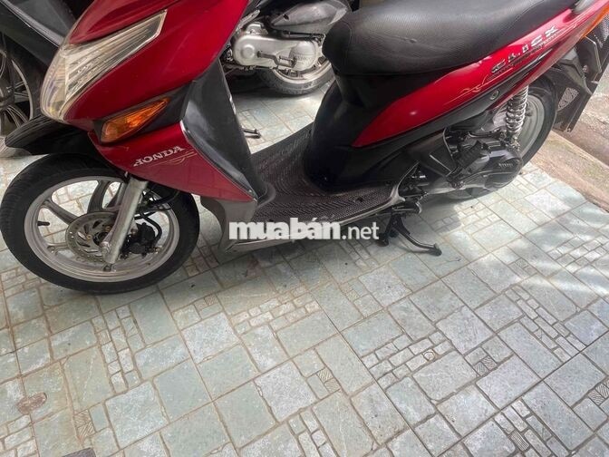 Honda Click 2011 màu Đỏ