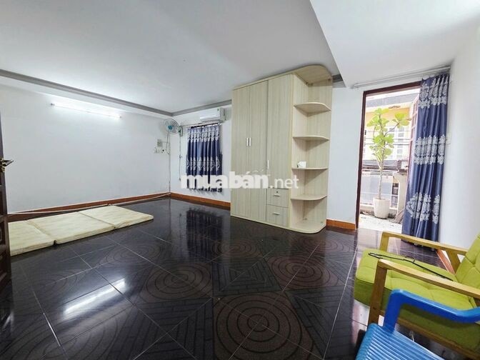 CHO THUÊ NHÀ MẶT TIỀN ĐÔ ĐỐC LỘC PHƯỜNG TÂN QUÝ ĐÚC 3 LẦU