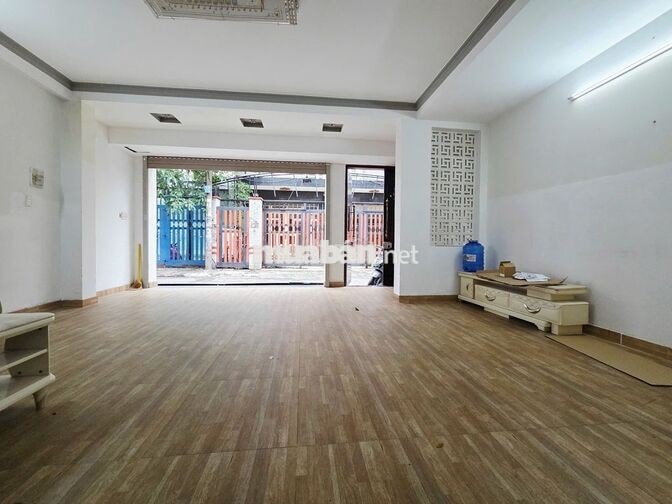 CHO THUÊ NHÀ MẶT TIỀN ĐÔ ĐỐC LỘC PHƯỜNG TÂN QUÝ ĐÚC 3 LẦU