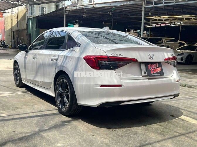 Honda Civic G 2022 1.5 Turbo,màu trắng,8v5