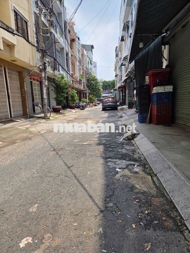 CHO THUÊ NHÀ MẶT TIỀN ĐÔ ĐỐC LỘC PHƯỜNG TÂN QUÝ ĐÚC 3 LẦU