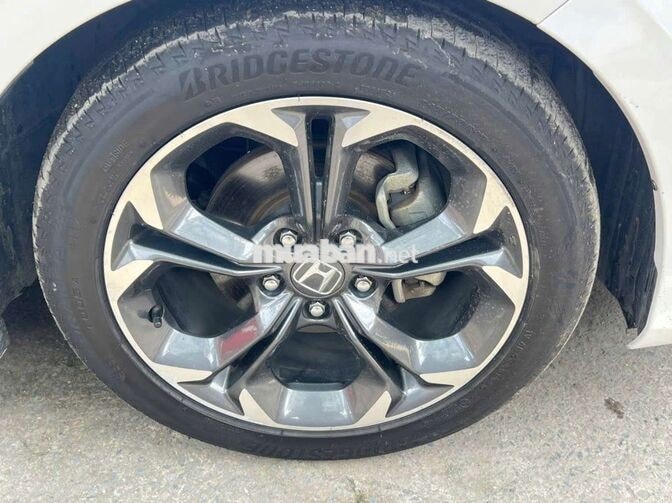 Honda Civic G 2022 1.5 Turbo,màu trắng,8v5