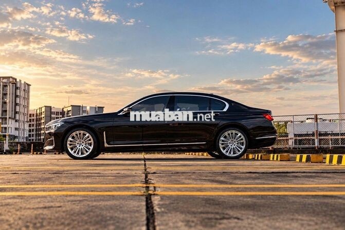 BMW 740Li Pure Excellence 2021 Đen 69.000 km