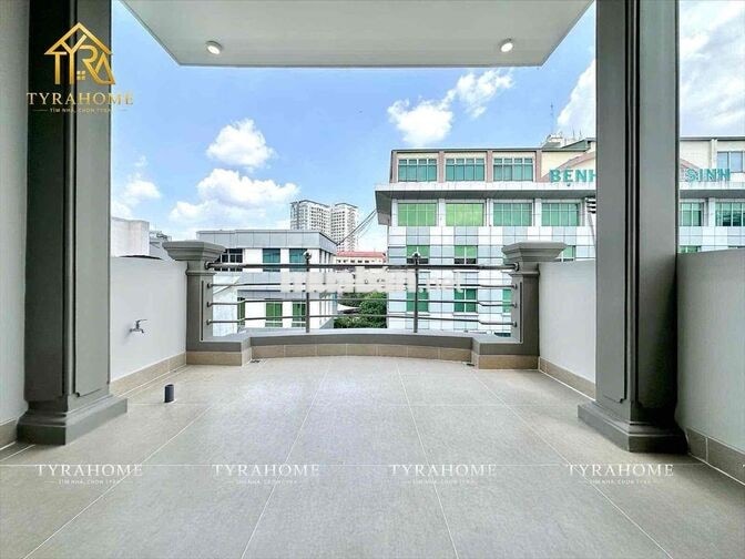 🔥 SIÊU PHẨM CĂN HỘ CỰC XINH – BAN CÔNG LỚN – TÁCH BẾP NGAY TRẦN HUY LI