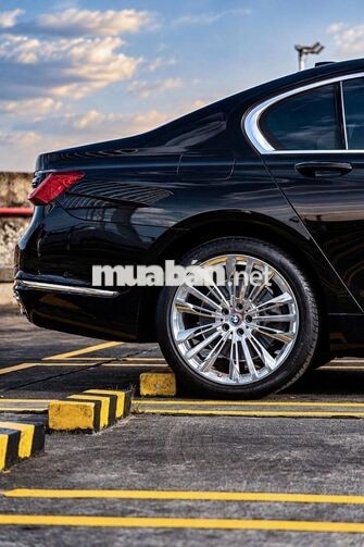 BMW 740Li Pure Excellence 2021 Đen 69.000 km
