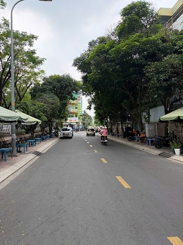 28tr cho thuê nhà mặt tiền Hoàng Kim Giao