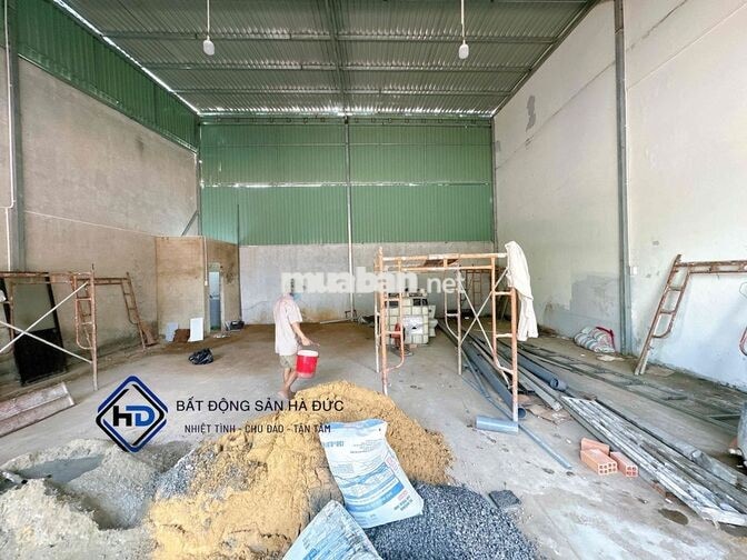 Xưởng 10x10 mặt tiền Lê Thị Riêng vỉa hè rộng