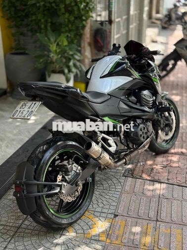 Kawasaki Z800 ABS Trang Bị Nhiều Đồ Chơi