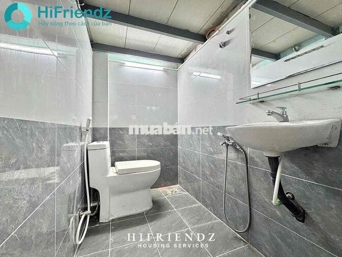 STUDIO MỚI XÂY FULL NỘI THẤT SIÊU XỊN - cửa sổ trời - có Bancol