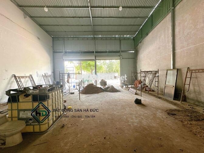Xưởng 10x10 mặt tiền Lê Thị Riêng vỉa hè rộng