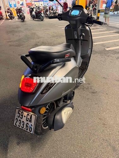 Vespa 50cc 2024 Xám 2727 km