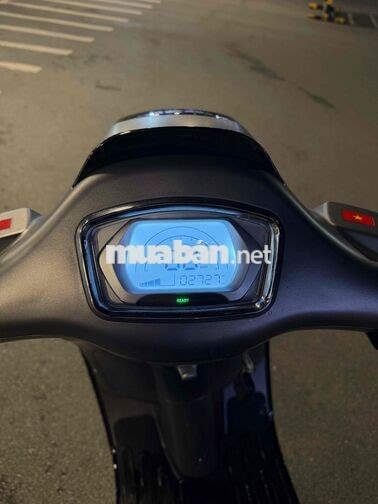 Vespa 50cc 2024 Xám 2727 km