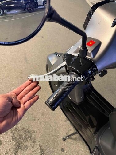 Vespa 50cc 2024 Xám 2727 km