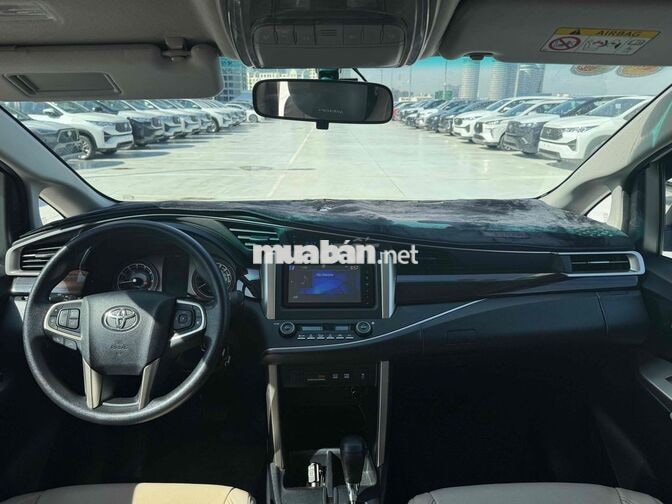 Toyota Innova 2.0G 2020 Trắng 68.000 km